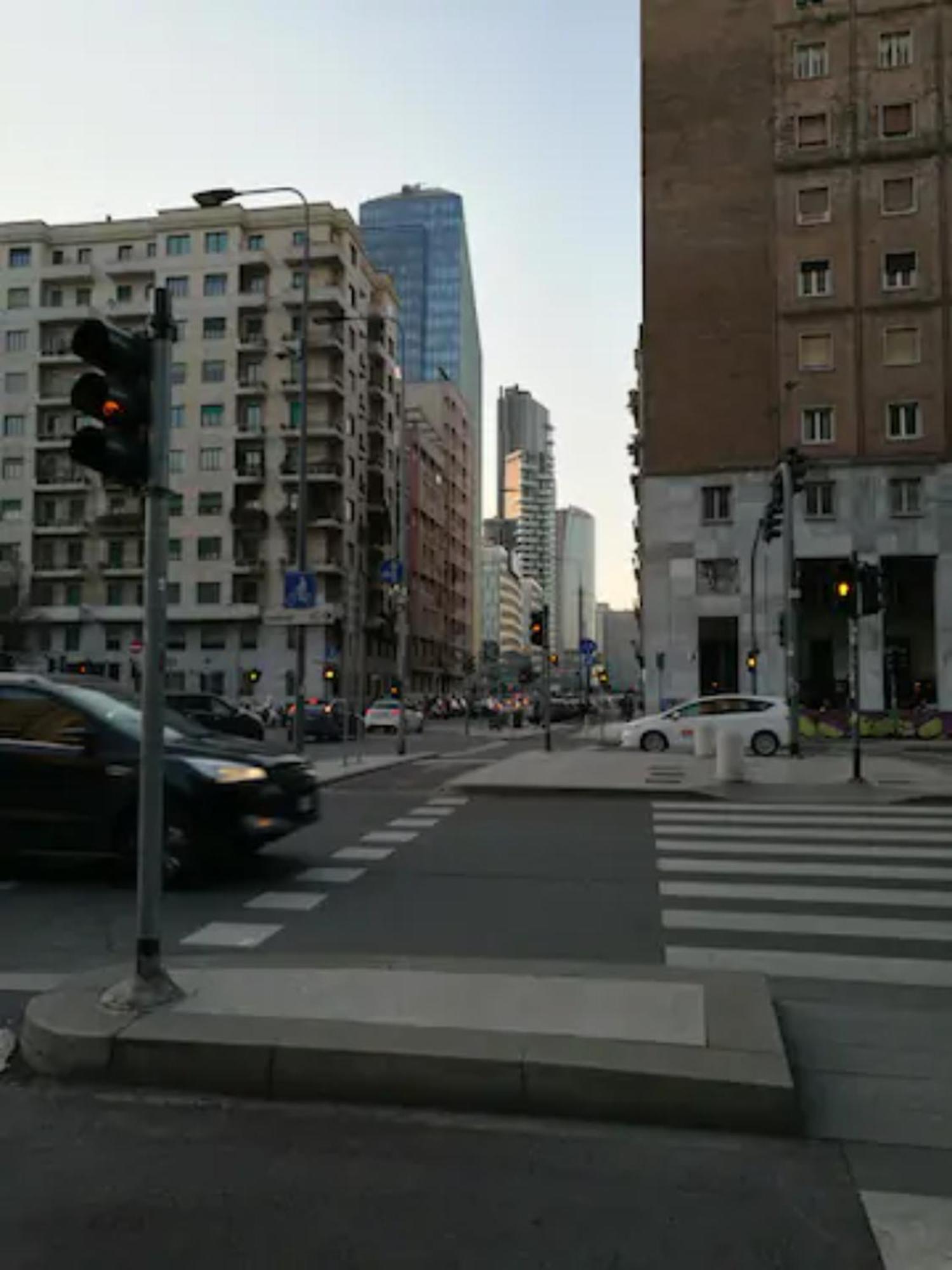 Suite Mm3/Repubblica A 5 Minuti Dal Duomo Милан Экстерьер фото